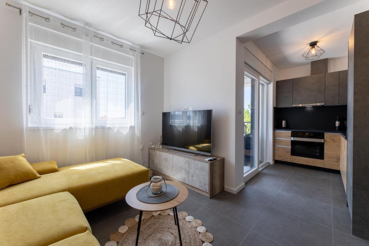 Apartments Maya & Tina Trogir Luaran gambar