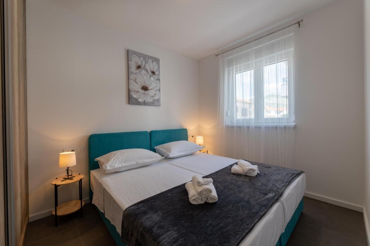 Apartments Maya & Tina Trogir Luaran gambar