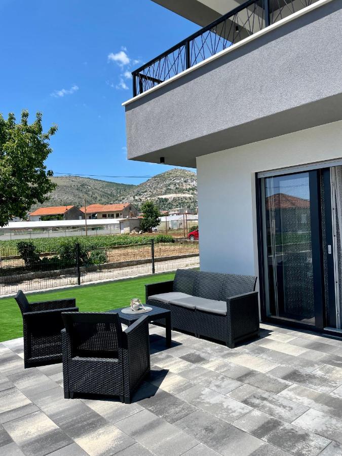 Apartments Maya & Tina Trogir Luaran gambar